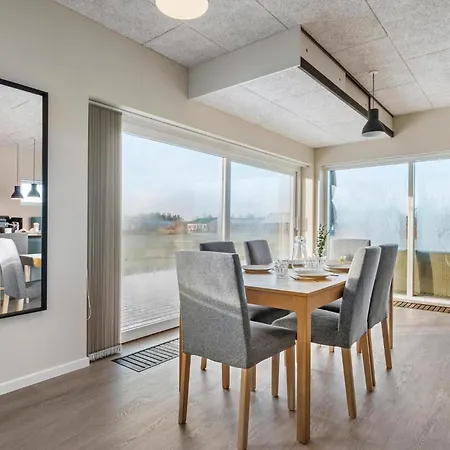 1 Bedroom Gorgeous In