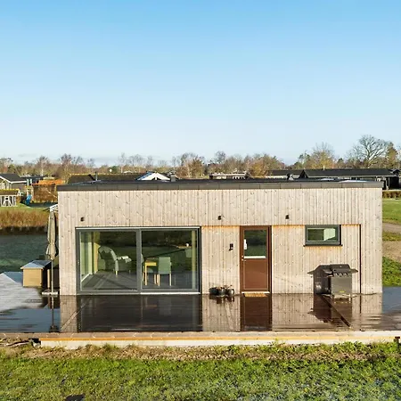 1 Bedroom Gorgeous In